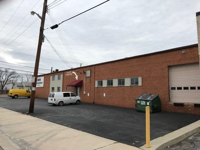 11215 Old Baltimore Pike, Beltsville, MD for lease - Building Photo - Image 2 of 4