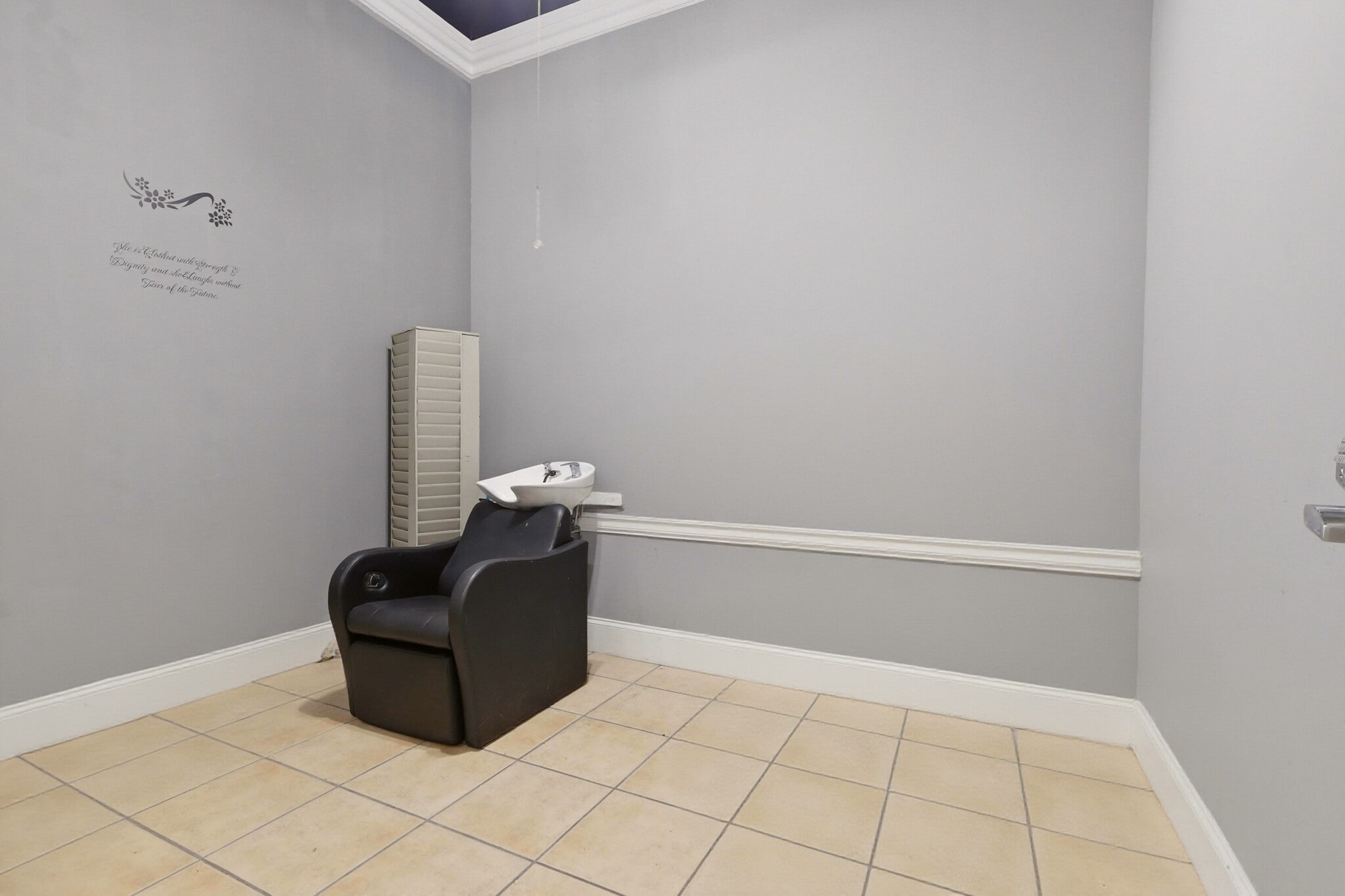 1325 S Eugene St, Greensboro, NC for lease Interior Photo- Image 1 of 2