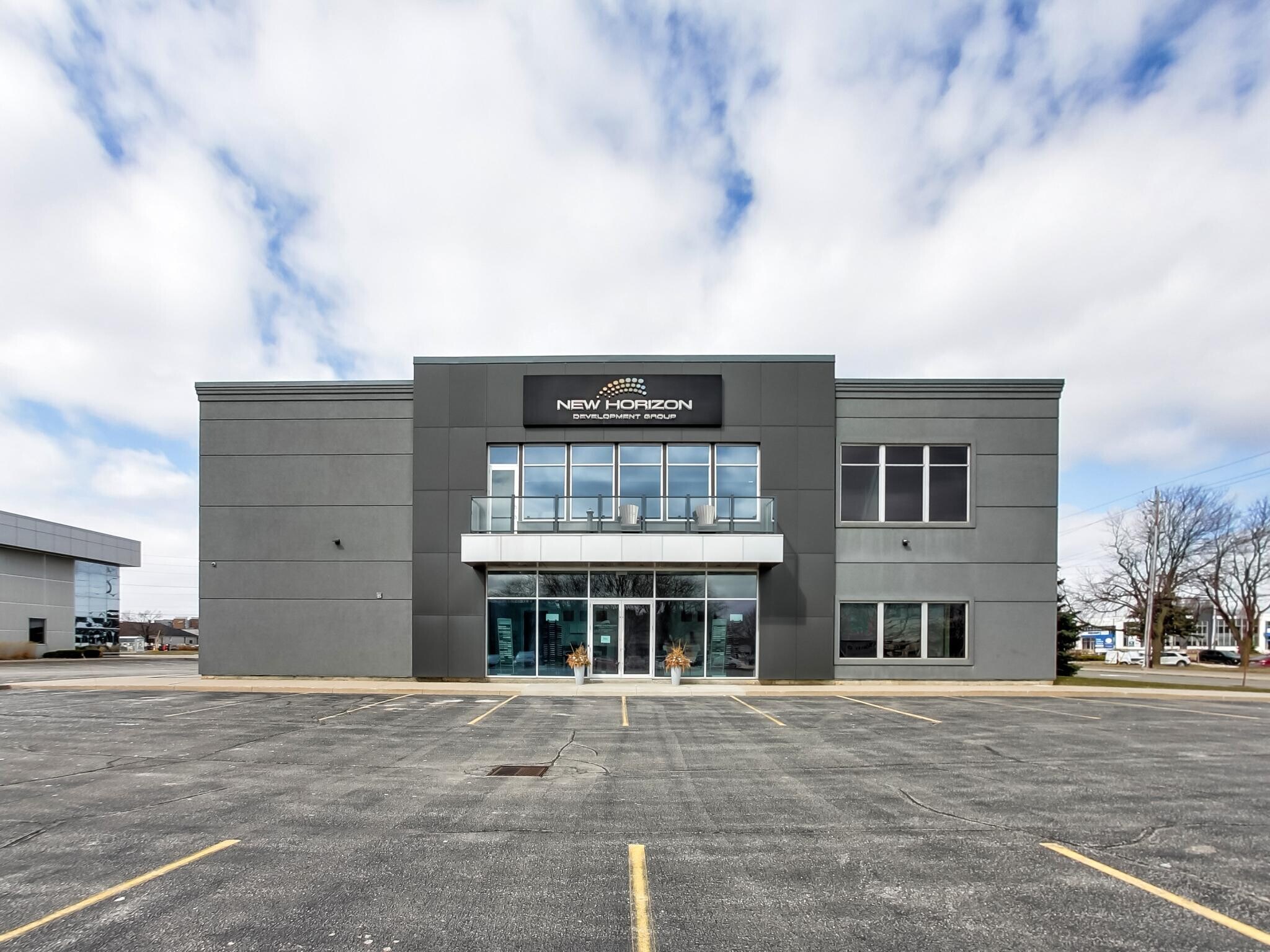 3170 Harvester Rd, Burlington, ON for lease Interior Photo- Image 1 of 55
