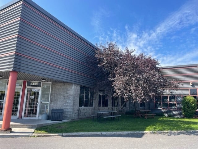 5400-5490 Boul Thimens, Saint-Laurent, QC for lease - Primary Photo - Image 1 of 14