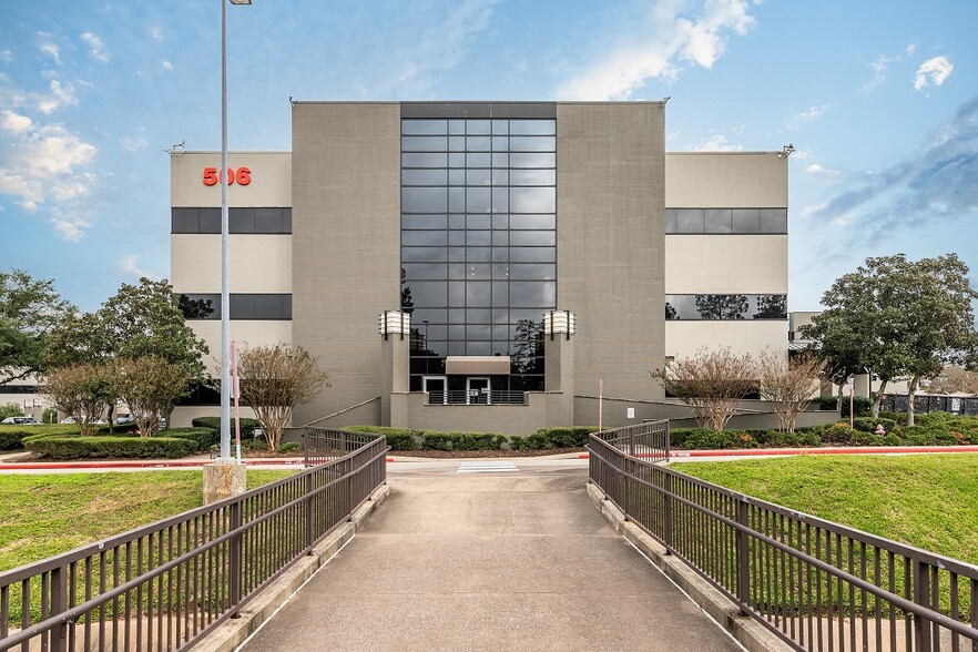 506 Medical Center Blvd, Conroe, TX for lease - Building Photo - Image 3 of 3