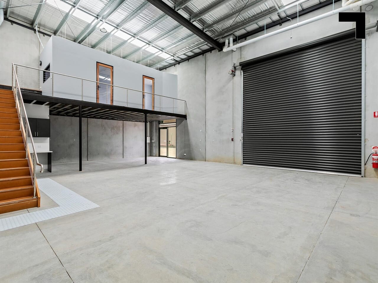 8 Industrial Ave, Hoppers Crossing for lease Interior Photo- Image 1 of 5