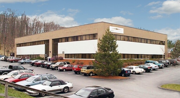 237 Cedar Hill St, Marlborough, MA for sale Primary Photo- Image 1 of 1