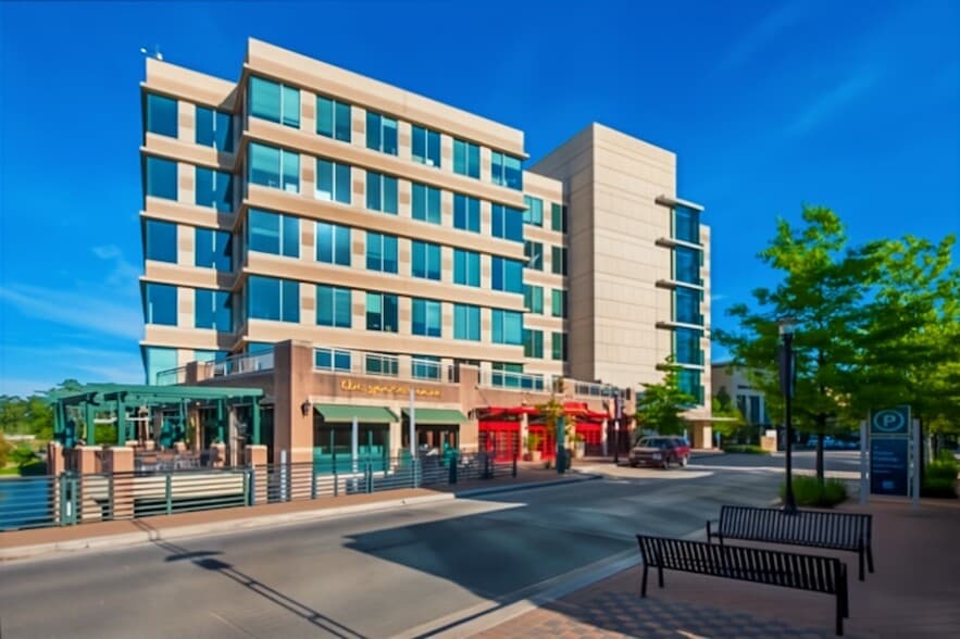 21 Waterway Ave, The Woodlands, TX for lease - Building Photo - Image 2 of 26