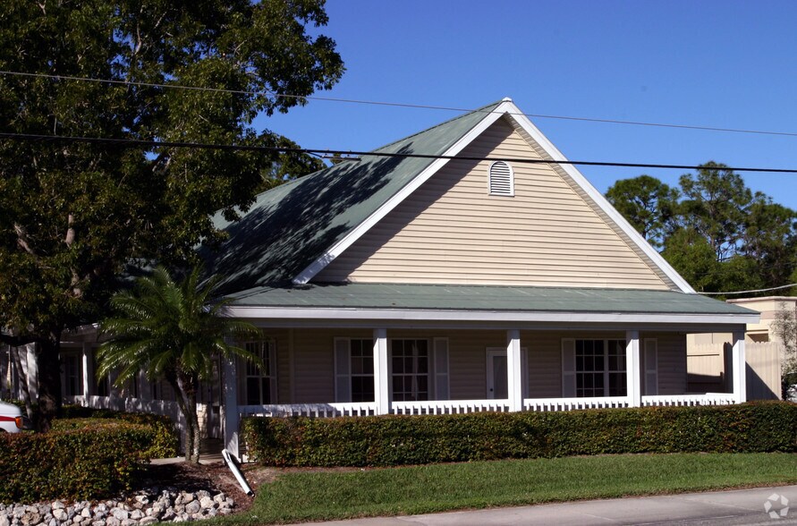 3775 Airport Pulling Rd N, Naples, FL for lease - Building Photo - Image 2 of 7