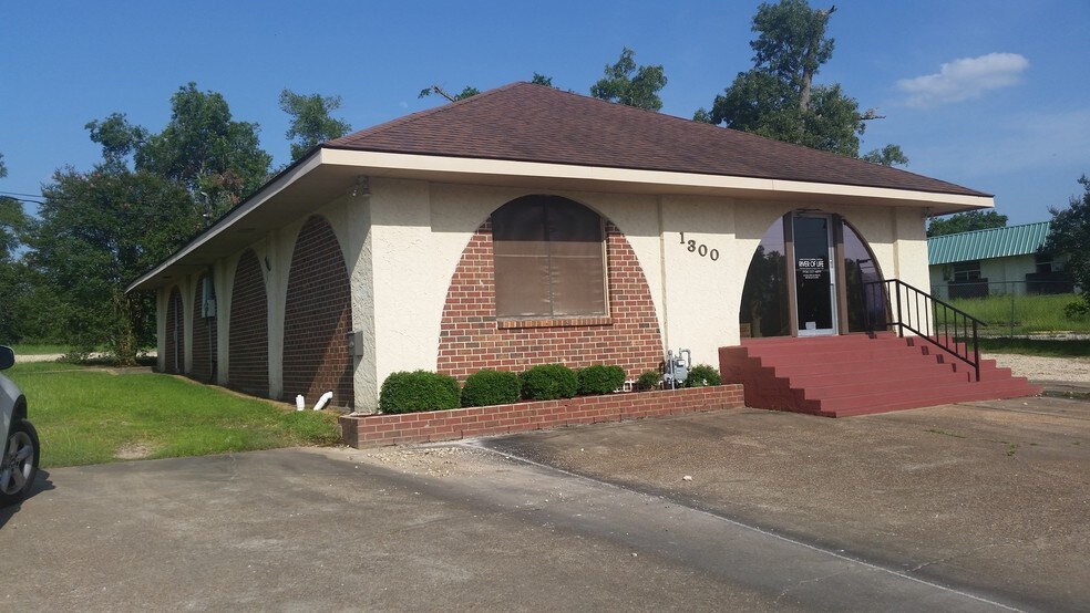 1300 N Washington Ave, Livingston, TX for sale - Primary Photo - Image 1 of 1