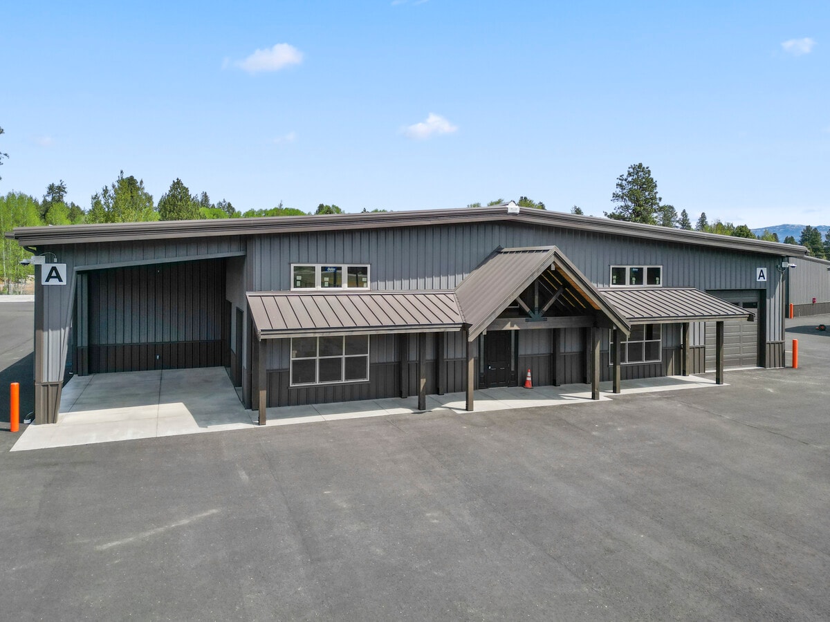 4081 WA-970, Cle Elum, WA 98922 - Unit D1 - - Interior Photo - Image 2 of 3