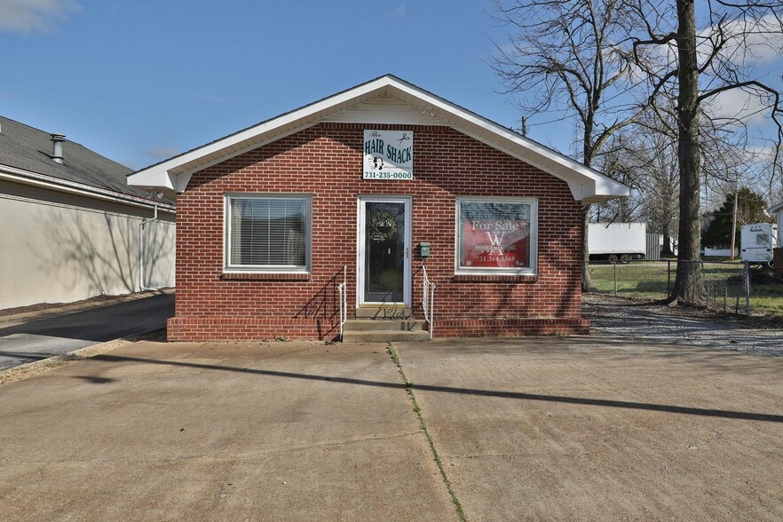 103 Garland St, Greenfield, TN for sale - Building Photo - Image 2 of 28