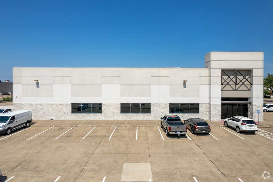 2600 Technology Dr, Plano, TX for lease - Building Photo - Image 2 of 13