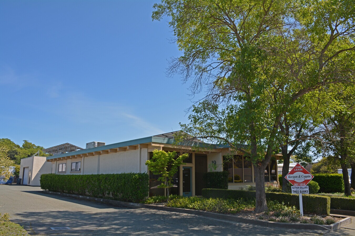 19 Pamaron Way, Novato, CA 94949