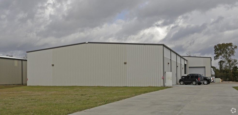 129 Spinner Dr, Broussard, LA for lease - Building Photo - Image 1 of 9