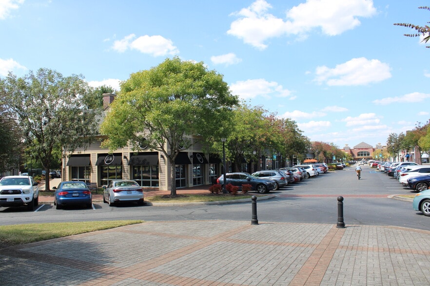 4900-4919 Courthouse St, Williamsburg, VA for lease - Building Photo - Image 3 of 11