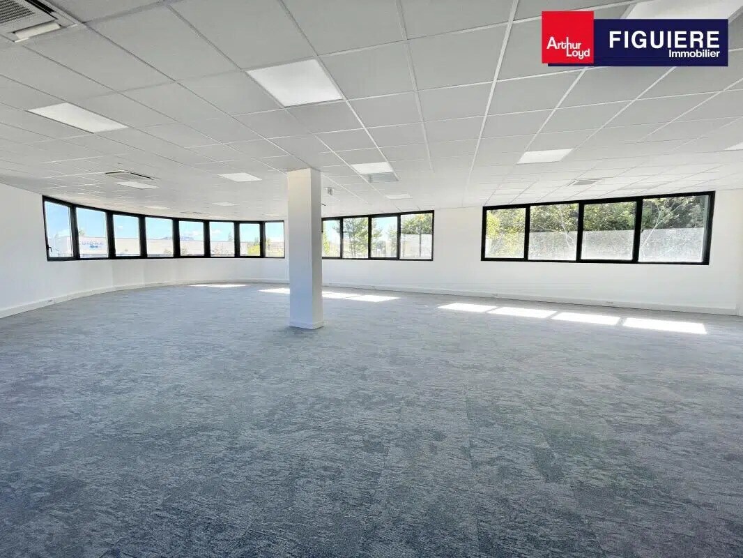 Office in Aix-en-Provence for lease Interior Photo- Image 1 of 13