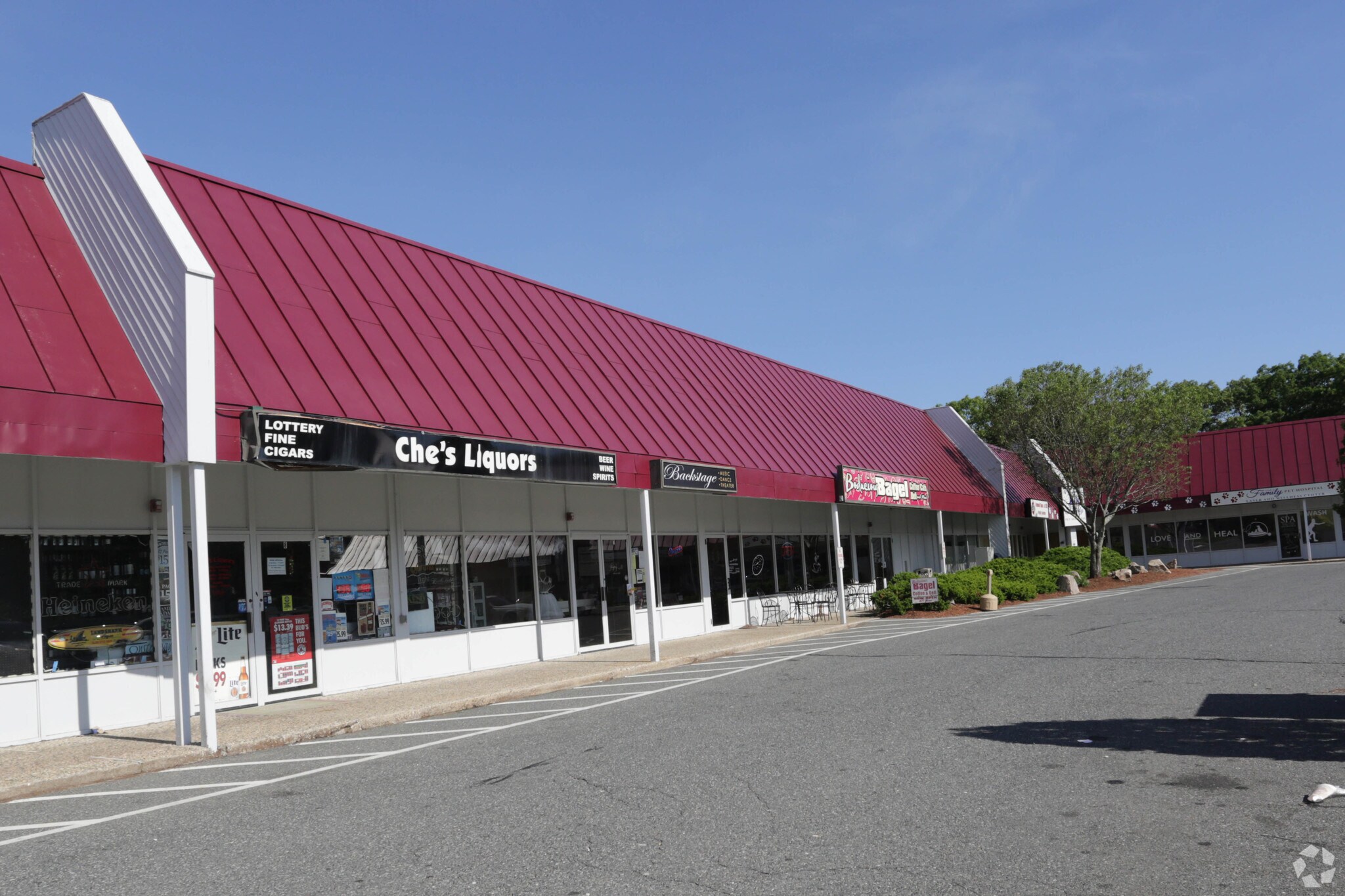 300 Eliot St, Ashland, MA 01721 Ledgemere Plaza