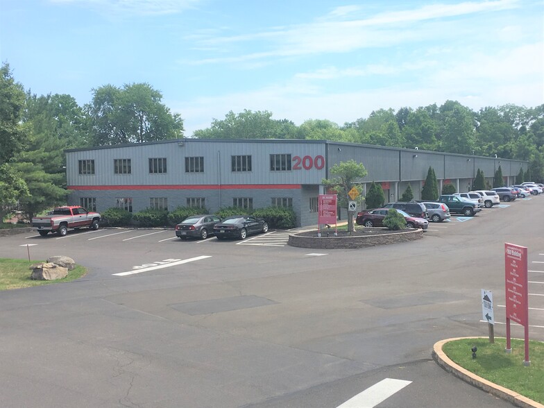 1850 County Line Rd, Huntingdon Valley, PA for lease - Primary Photo - Image 1 of 17