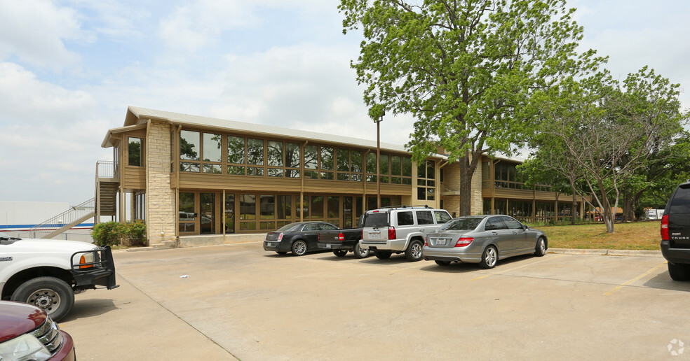 1104 S Mays St, Round Rock, TX for lease - Building Photo - Image 3 of 4