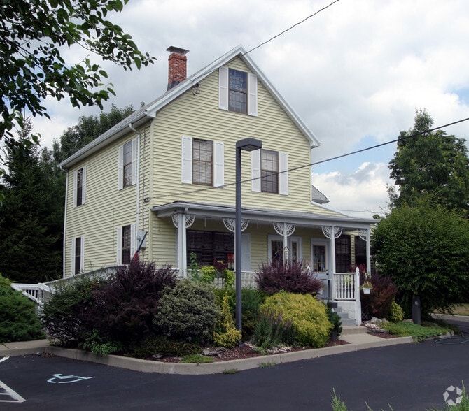 2713 Woodbridge Ave, Edison, NJ for sale - Primary Photo - Image 1 of 1