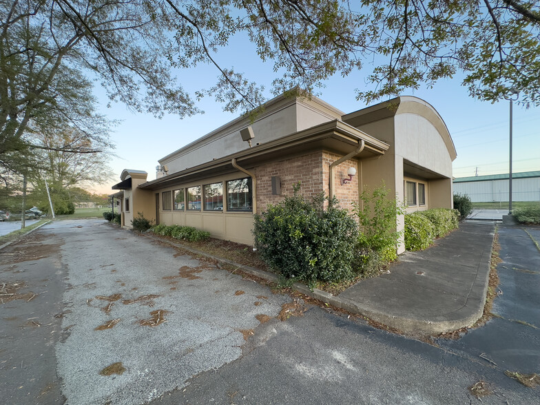 1329 Main St, Chipley, FL for lease - Building Photo - Image 2 of 21