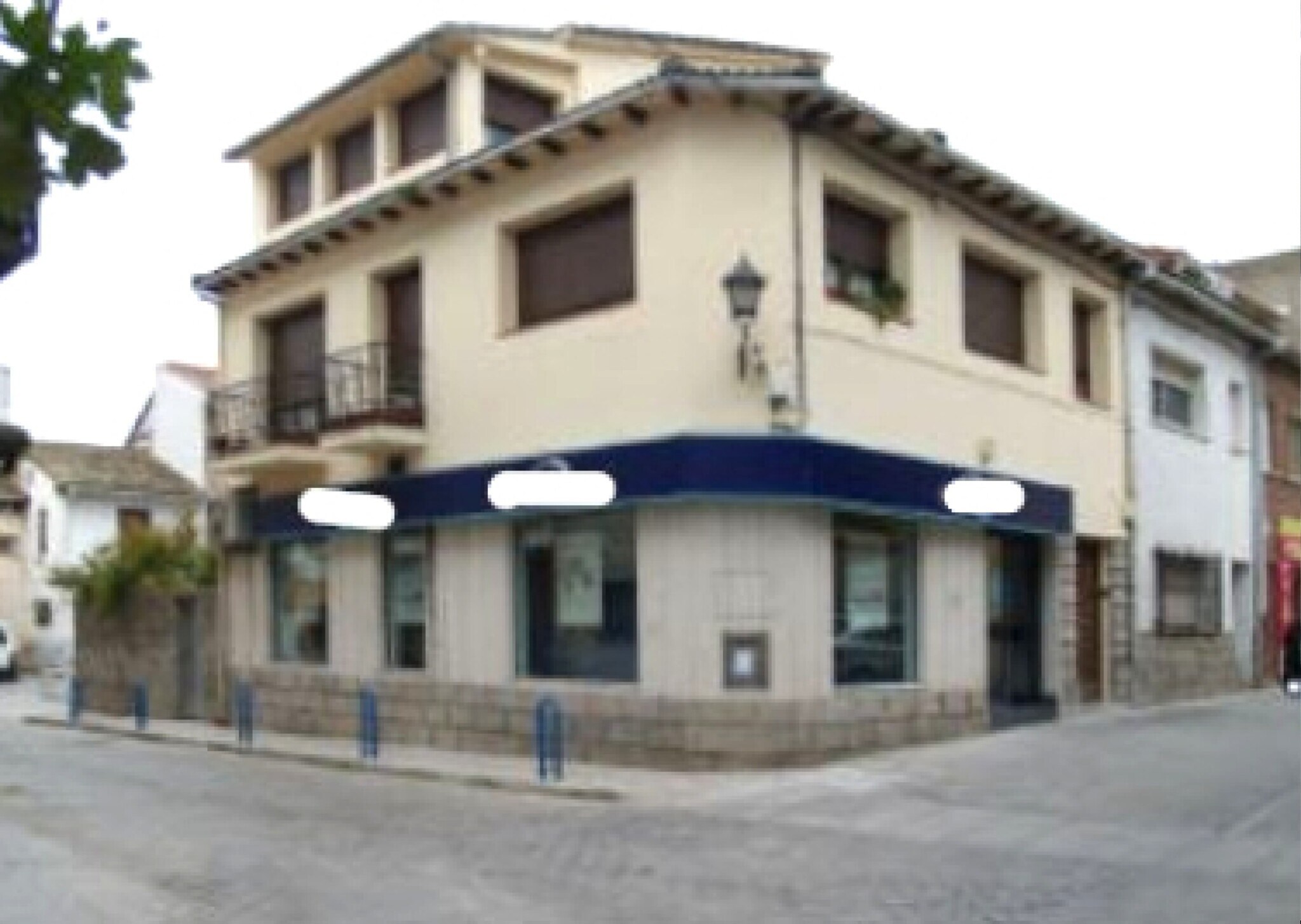 Multifamily in La Adrada, Ávila for sale Building Photo- Image 1 of 2