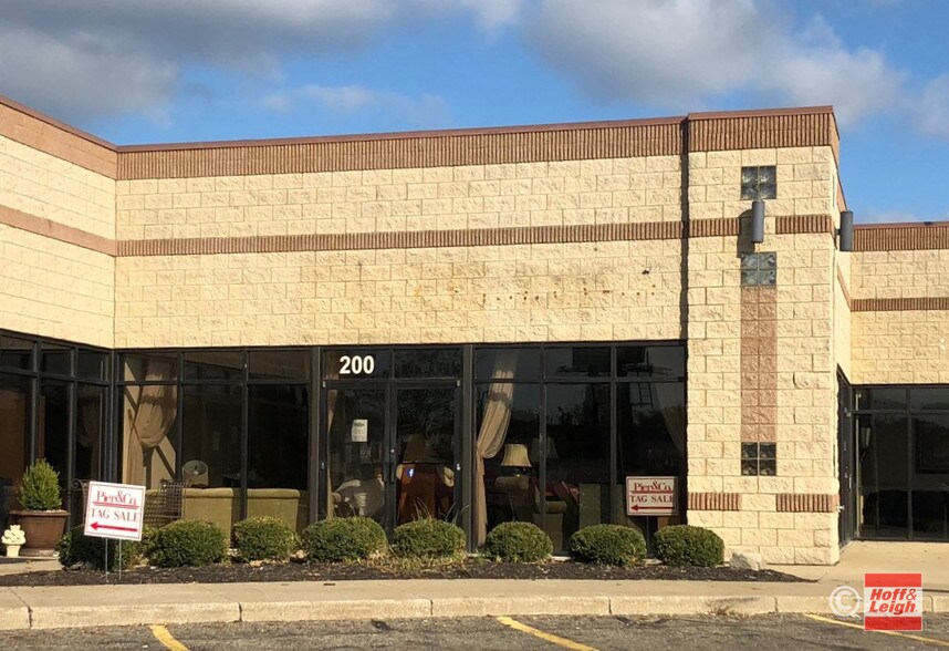 1915 W Market St, Akron, OH 44313