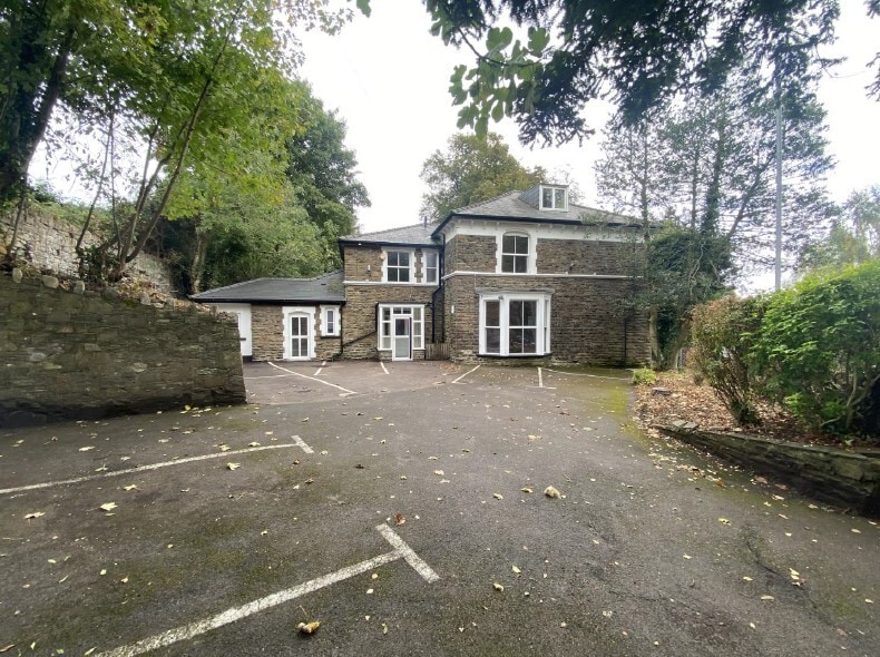 33 Godfrey Rd, Newport for sale Primary Photo- Image 1 of 1