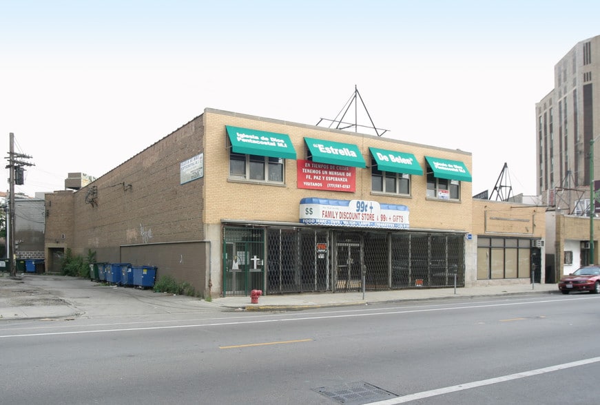3430 W Diversey Ave, Chicago, IL for lease - Building Photo - Image 2 of 23