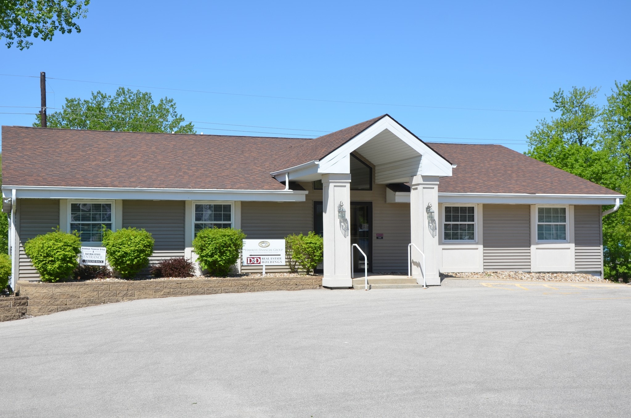 3525 Center Point Rd NE, Cedar Rapids, IA for lease Building Photo- Image 1 of 2