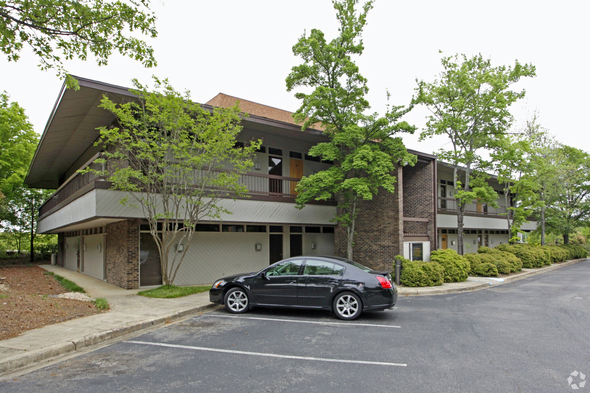 201 Vulcan Rd, Birmingham, AL for sale Primary Photo- Image 1 of 1