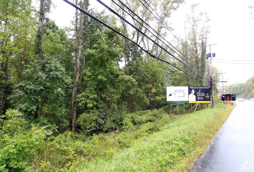 1494 Route 52, Fishkill, NY for sale - Primary Photo - Image 1 of 1