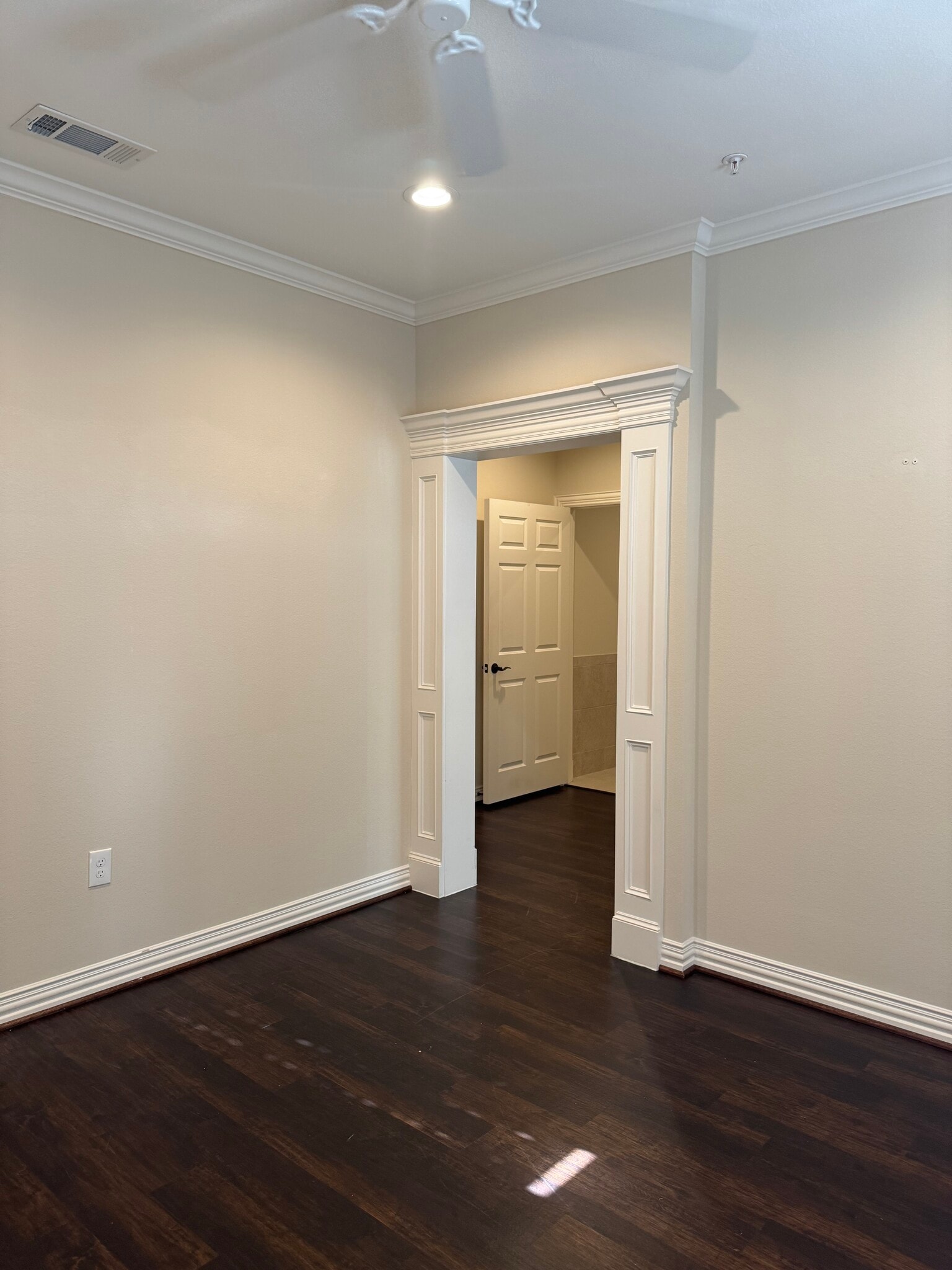 8668 John Hickman Pky, Frisco, TX for lease Interior Photo- Image 1 of 6