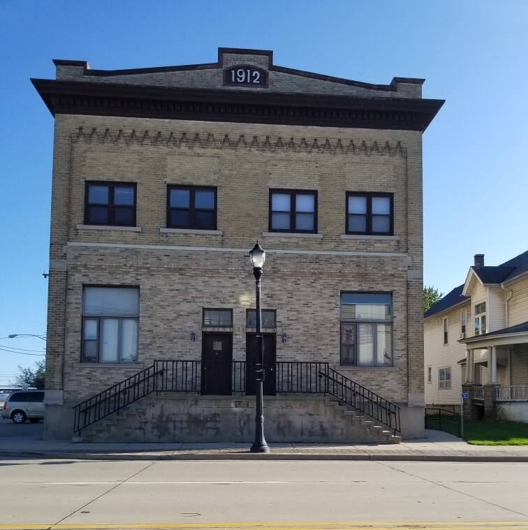 501 Main St, Allenton, WI 53002
