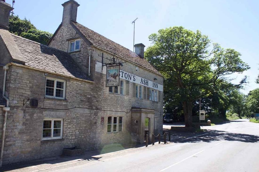 The Camp Rd, Stroud for sale - Primary Photo - Image 1 of 1