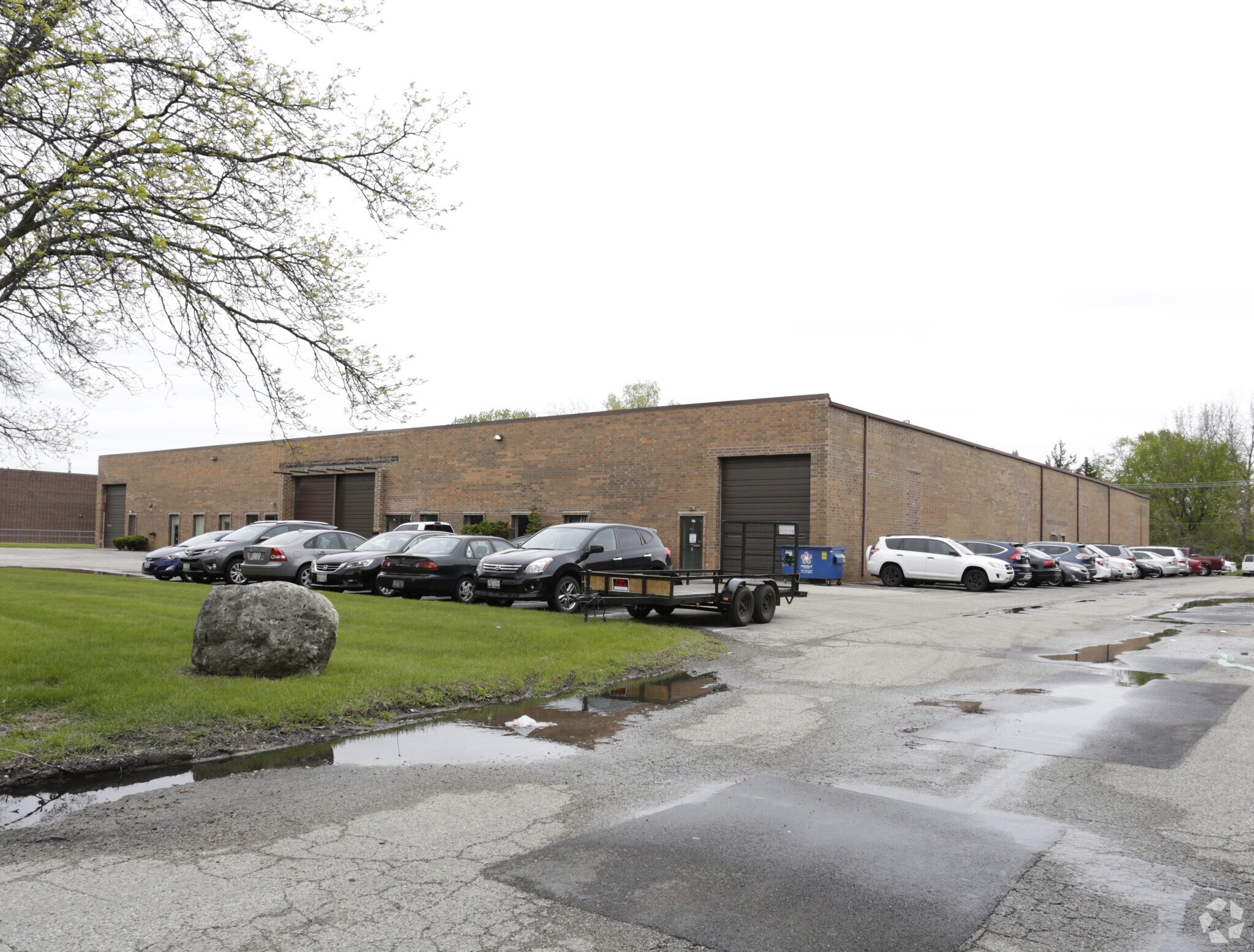 1485-1495 Davis Rd, Elgin, IL for sale Primary Photo- Image 1 of 1