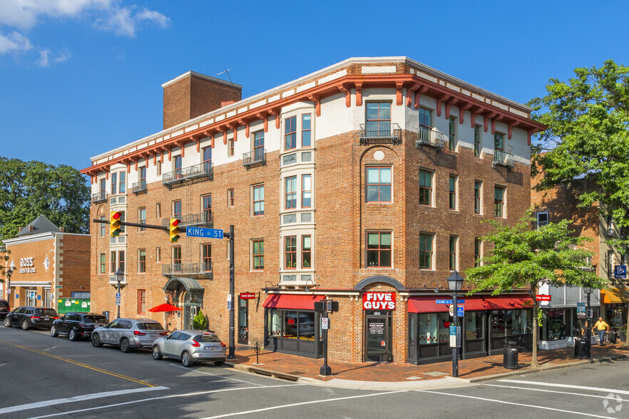 101 N Columbus St, Alexandria, VA for lease - Primary Photo - Image 1 of 4