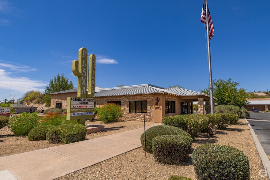 472 E Wickenburg Way, Wickenburg, AZ for lease - Primary Photo - Image 1 of 8