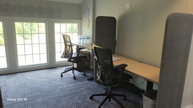 119 Griswold St, Glastonbury, CT for lease Interior Photo- Image 1 of 4