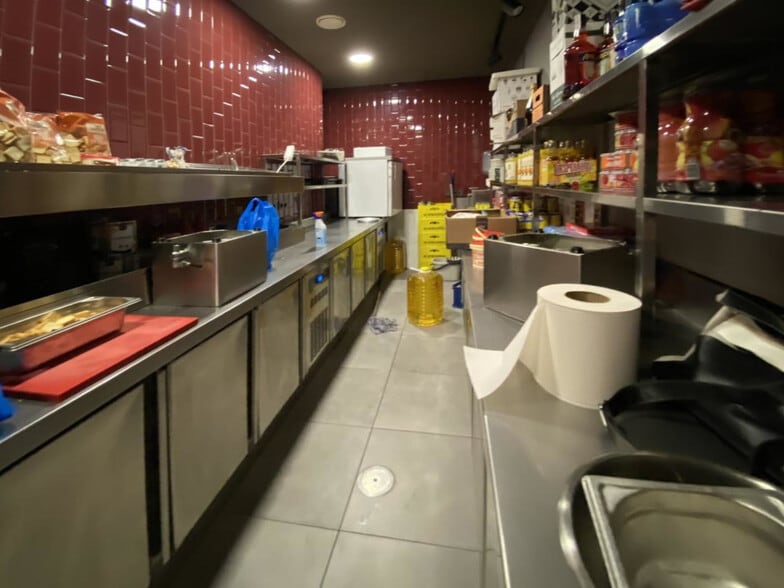 Retail in Barcelona, Barcelona for lease - Building Photo - Image 1 of 1