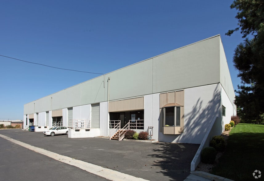 361-443 Steelhead Way, Boise, ID for lease - Primary Photo - Image 1 of 19