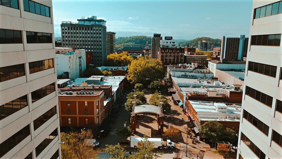 16-20 Market Sq, Knoxville, TN for sale - Commercial Listing Video - Image 2 of 46