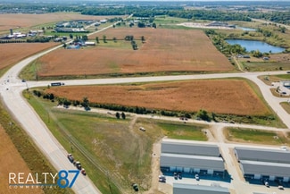 More details for 3230 N Center Point Rd, Marion, IA - Land for Sale