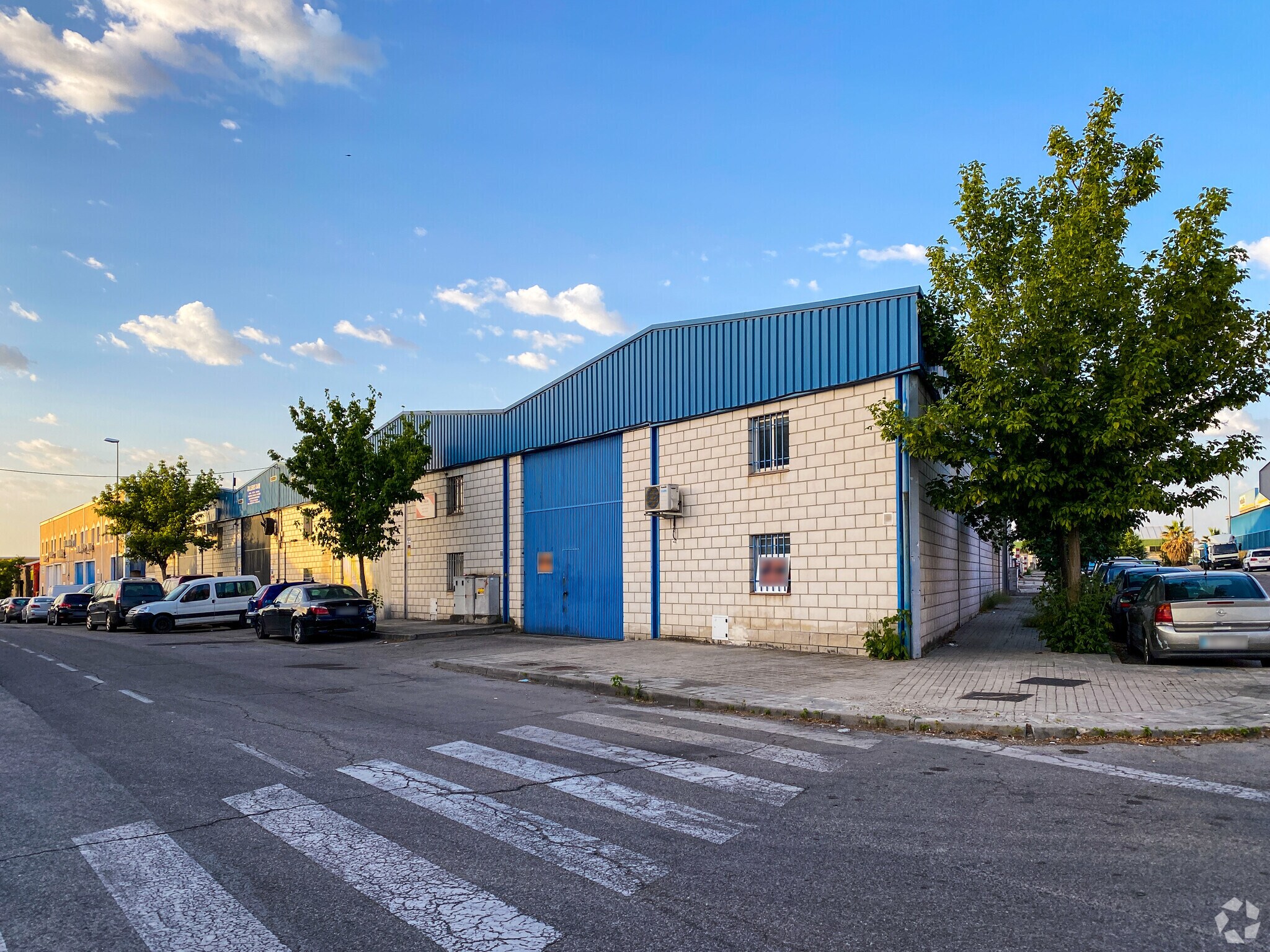 Avenida de los Yeseros, 45, Valdemoro, Madrid for sale Primary Photo- Image 1 of 2