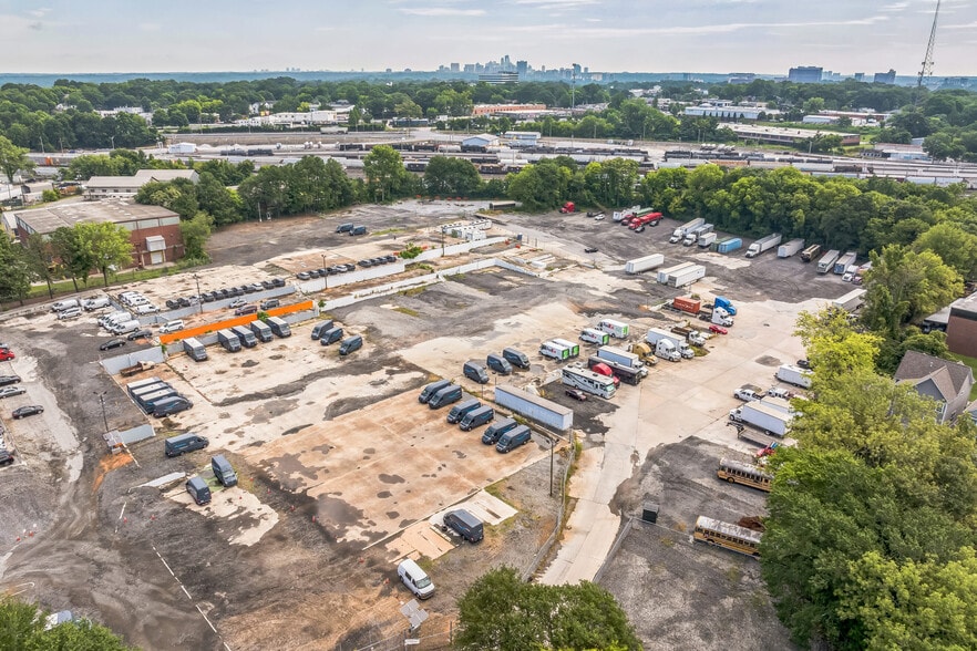 1521 Huber St NW, Atlanta, GA for lease - Building Photo - Image 2 of 3