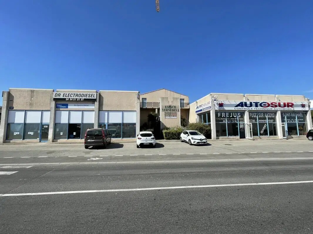Office in Puget-sur-Argens for lease Building Photo- Image 1 of 7