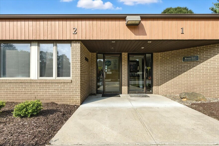 5405 Twin Knolls Rd, Columbia, MD for sale - Building Photo - Image 2 of 2
