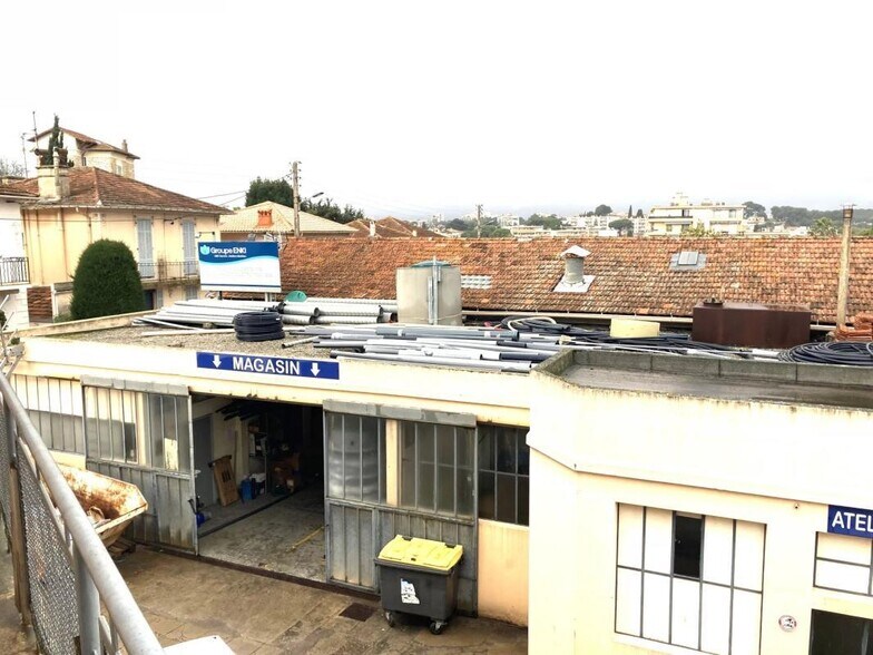 Industrial in Cannes for sale - Building Photo - Image 1 of 10