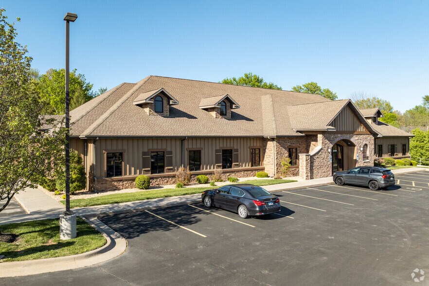 2833 E Battlefield Rd, Springfield, MO for sale - Primary Photo - Image 1 of 1