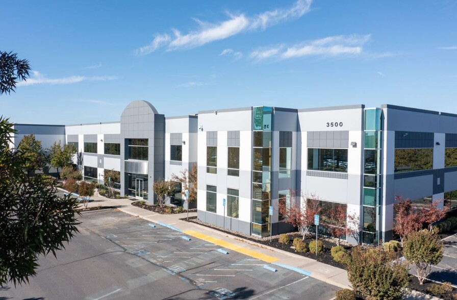 3500 Carlin Dr, West Sacramento, CA for lease - Building Photo - Image 1 of 12