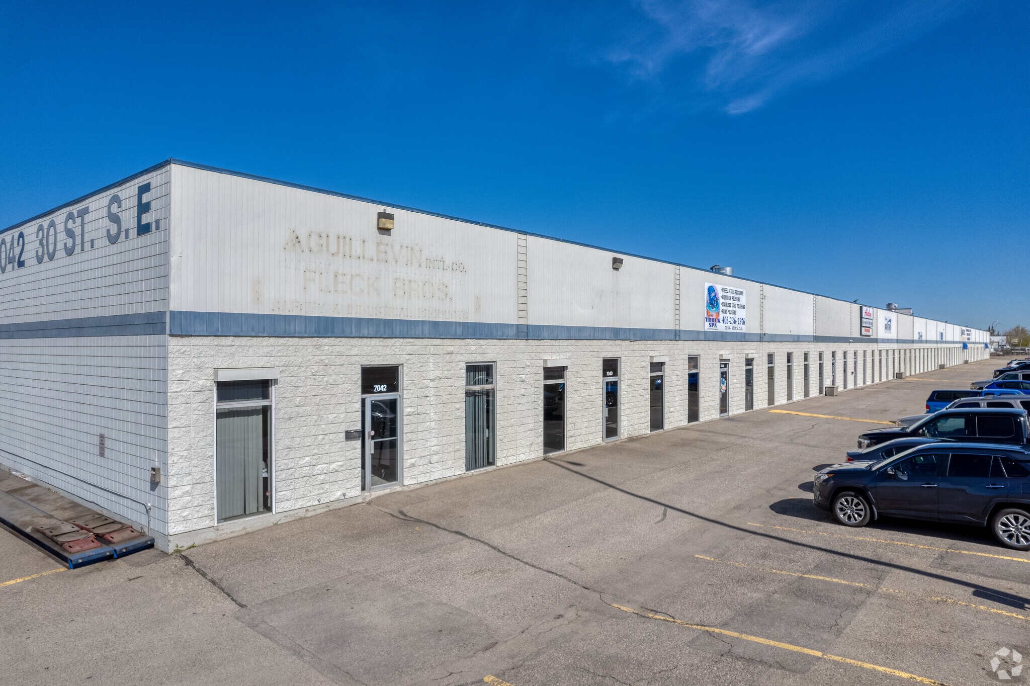 7004-7042 30th St SE, Calgary, AB for lease Primary Photo- Image 1 of 6