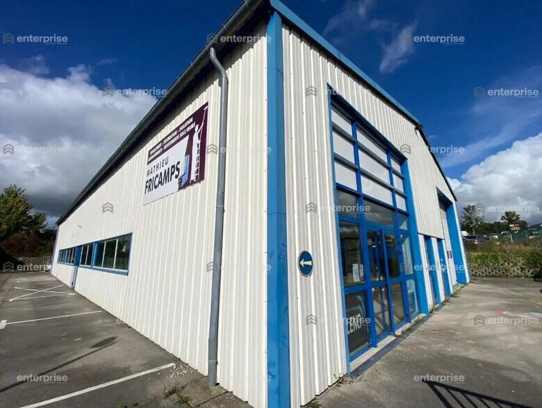 Flex in Troissereux for sale - Building Photo - Image 2 of 9