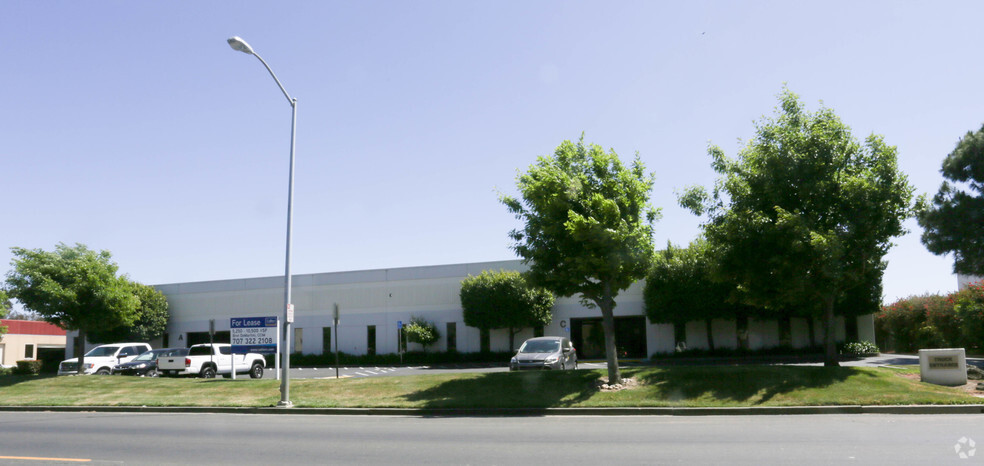 4885 Fulton Dr, Fairfield, CA for lease - Building Photo - Image 1 of 5